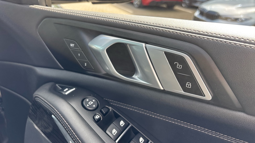 BMW X5 xDrive50e M Sport 5dr Auto [Tech/Pro Pack] Estate - Image 36