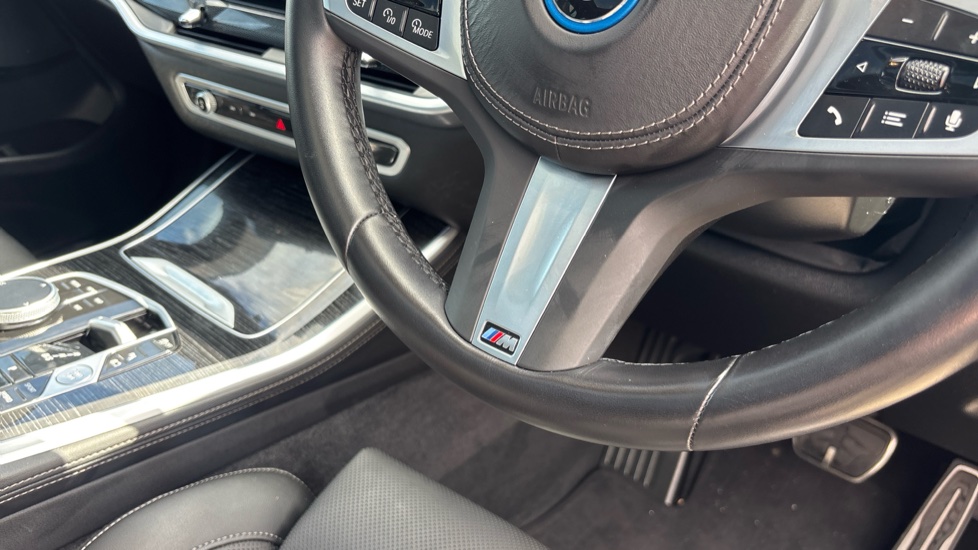 BMW X5 xDrive50e M Sport 5dr Auto [Tech/Pro Pack] Estate - Image 37