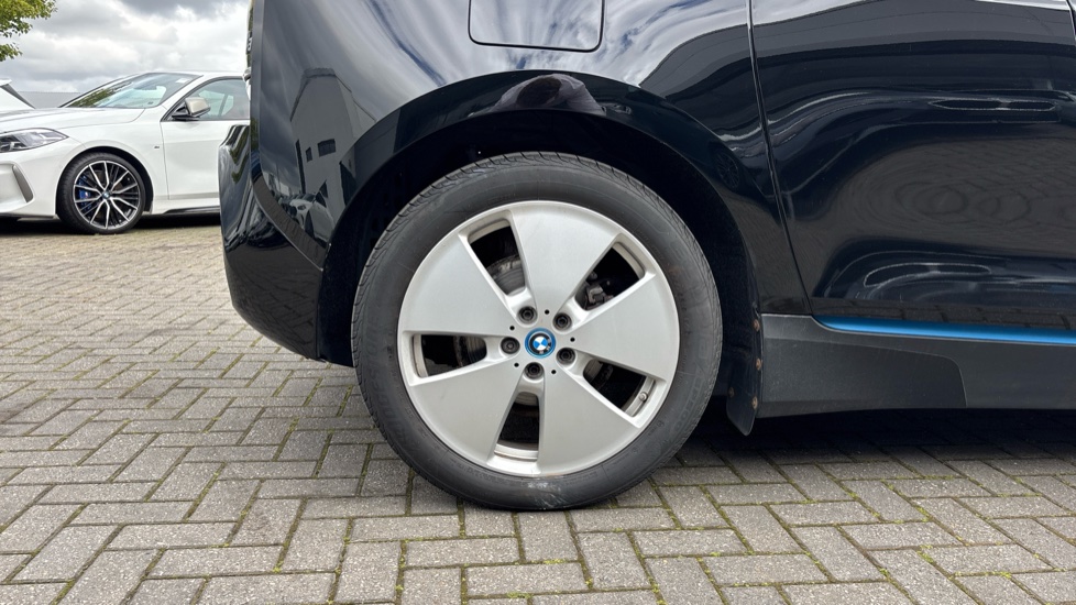 BMW i3 125kW 42kWh 5dr Auto Electric Hatchback - Image 24