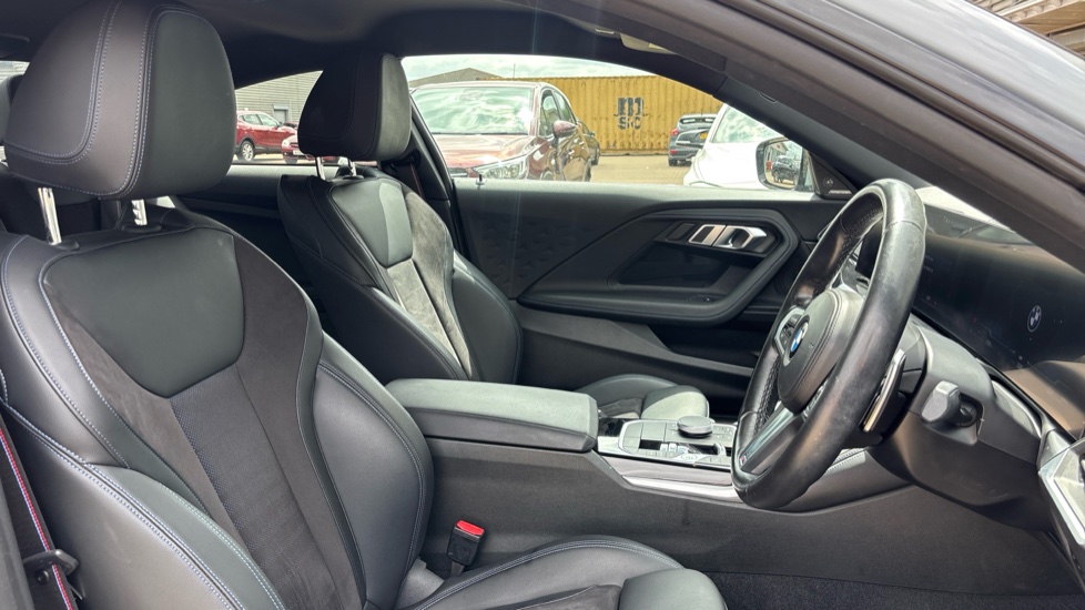 BMW 2 Series 220i M Sport 2dr Step Auto [Tech+/Pro Pack] Petrol Coupe - Image 11