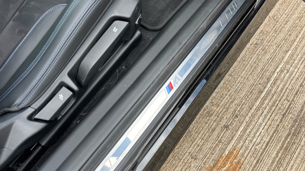 BMW 2 Series 220i M Sport 2dr Step Auto [Tech+/Pro Pack] Petrol Coupe - Image 34