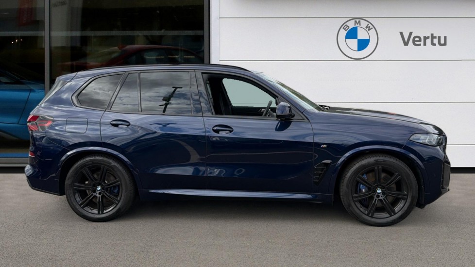 BMW X5 xDrive30d MHT M Sport 5dr Auto Diesel Estate - Image 3