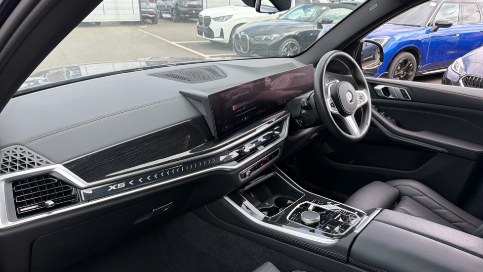 BMW X5 xDrive30d MHT M Sport 5dr Auto Diesel Estate - Image 7