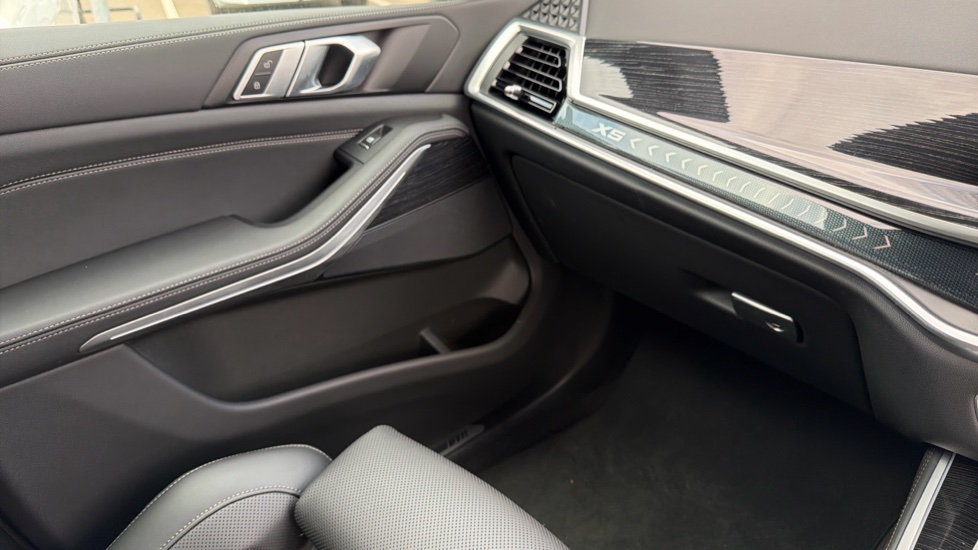 BMW X5 xDrive30d MHT M Sport 5dr Auto Diesel Estate - Image 49