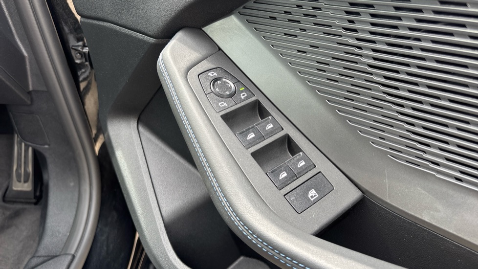 BMW 1 Series 120 M Sport 5dr Step Auto Petrol Hatchback - Image 38