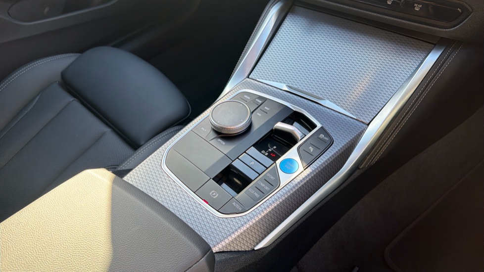 BMW i4 250kW eDrive40 M Sport 83.9kWh 5dr Auto Electric Hatchback - Image 10