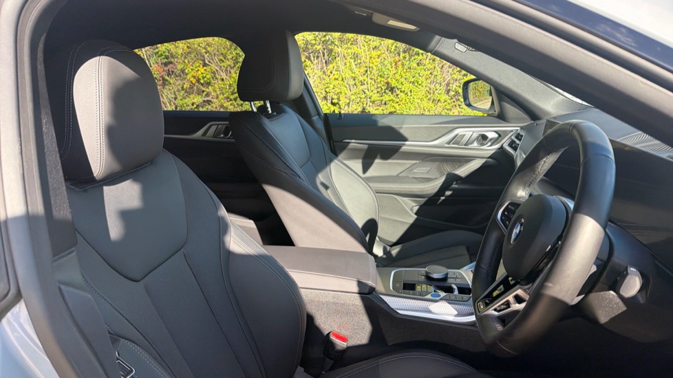 BMW i4 250kW eDrive40 M Sport 83.9kWh 5dr Auto Electric Hatchback - Image 11