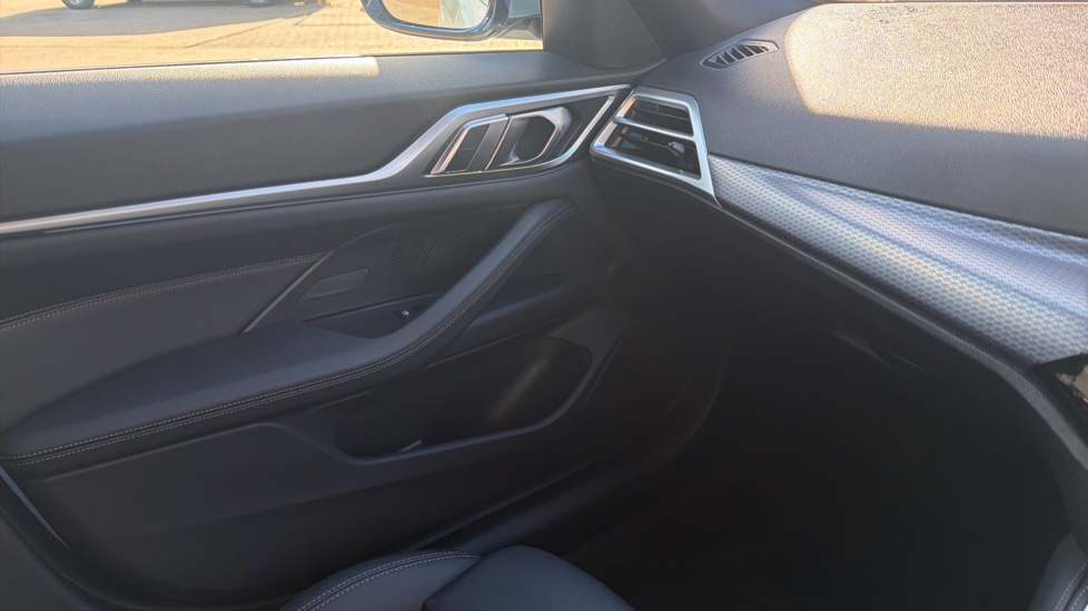 BMW i4 250kW eDrive40 M Sport 83.9kWh 5dr Auto Electric Hatchback - Image 54
