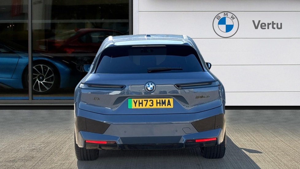 BMW iX 455kW M60 111.5kWh 5dr Auto Electric Estate - Image 15