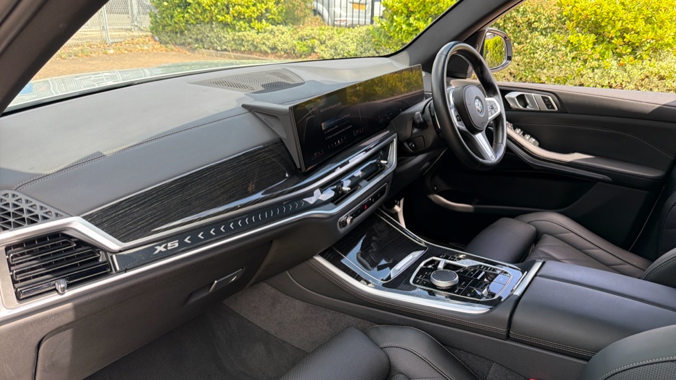 BMW X5 xDrive50e M Sport 5dr Auto [Pro Pack] Estate - Image 7