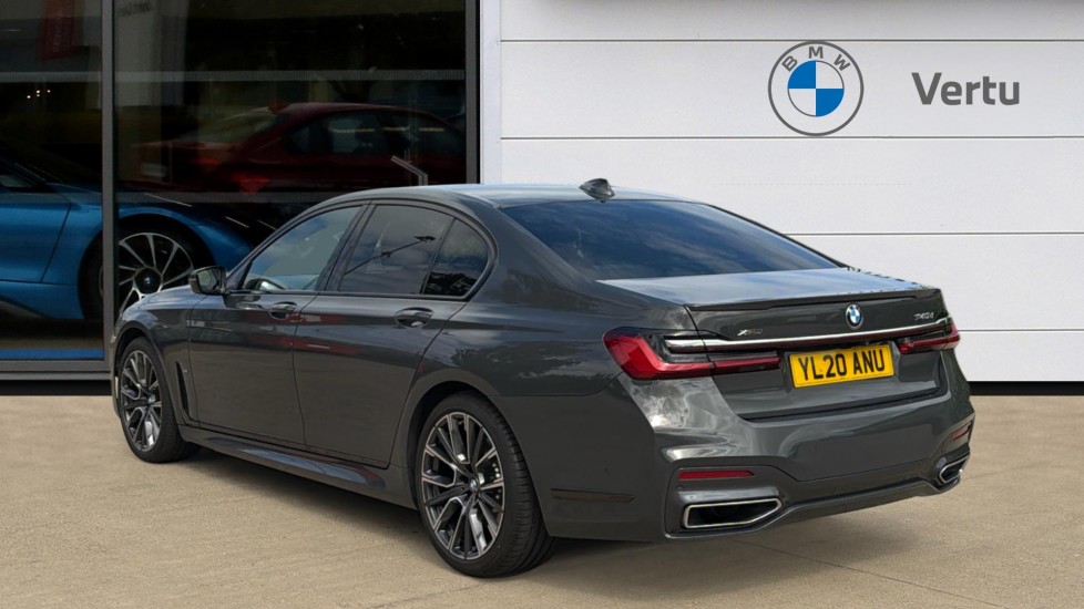 BMW 7 Series 740d xDrive M Sport 4dr Auto Diesel Saloon - Image 2