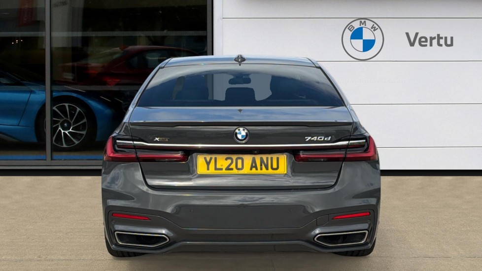 BMW 7 Series 740d xDrive M Sport 4dr Auto Diesel Saloon - Image 15