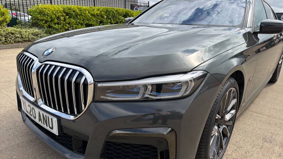 BMW 7 Series 740d xDrive M Sport 4dr Auto Diesel Saloon - Image 24