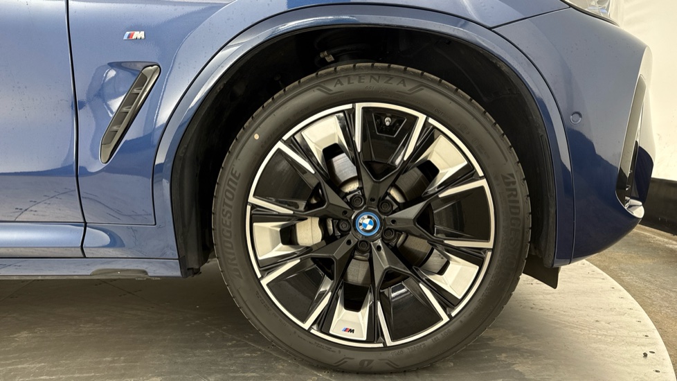 BMW iX3 210kW M Sport Pro 80kWh 5dr Auto Electric Estate - Image 4