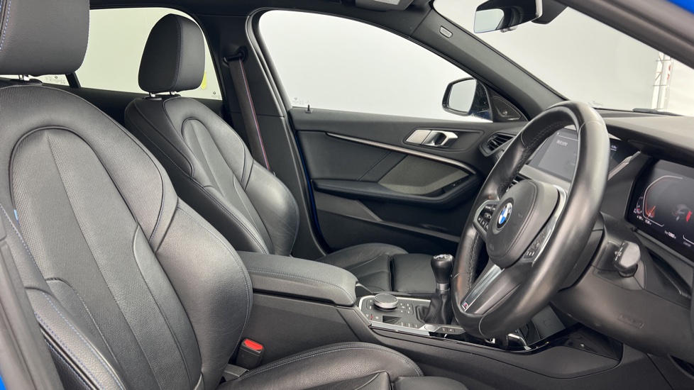 BMW 1 Series 118d M Sport 5dr Diesel Hatchback - Image 11