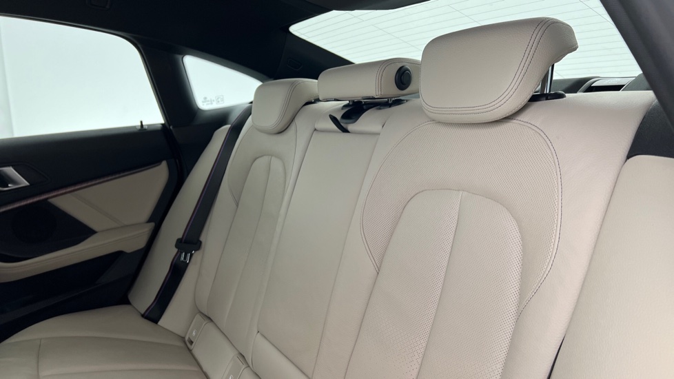 BMW 2 Series 220d M Sport 4dr Step Auto [Pro Pack] Diesel Saloon - Image 12