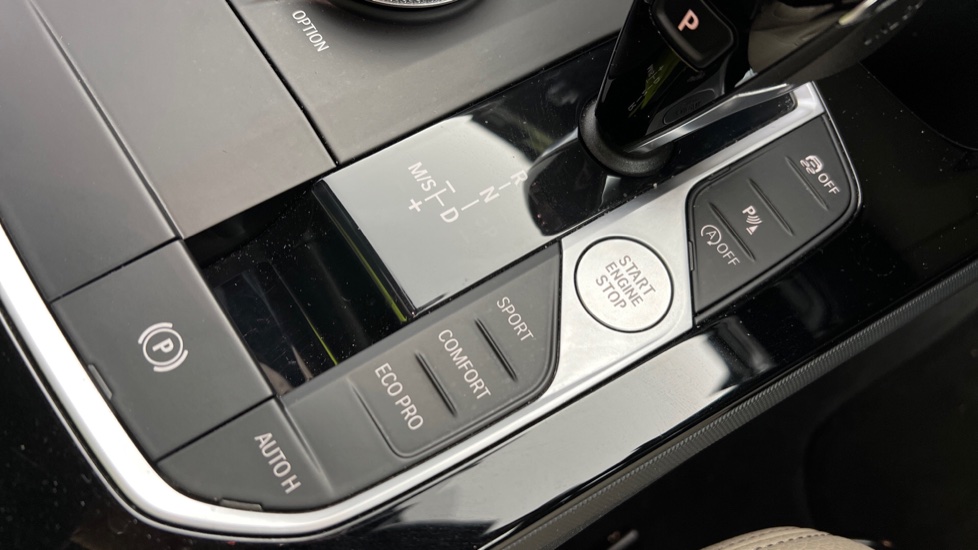BMW 2 Series 220d M Sport 4dr Step Auto [Pro Pack] Diesel Saloon - Image 19