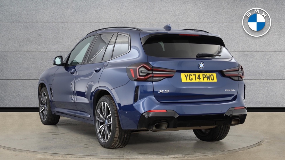 BMW X3 xDrive 30e M Sport 5dr Auto Estate - Image 2