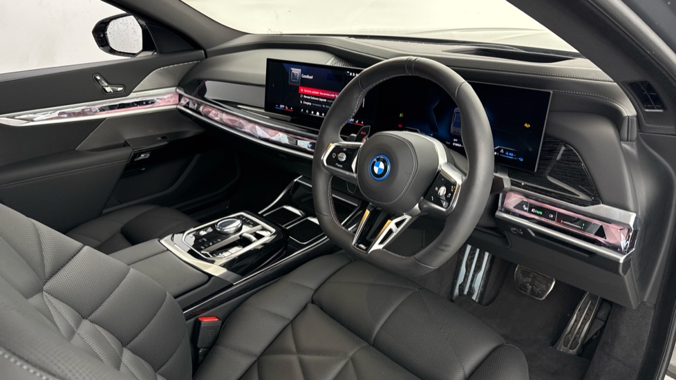 BMW 7 Series M760e xDrive 4dr Auto [Executive Pack] Saloon - Image 6