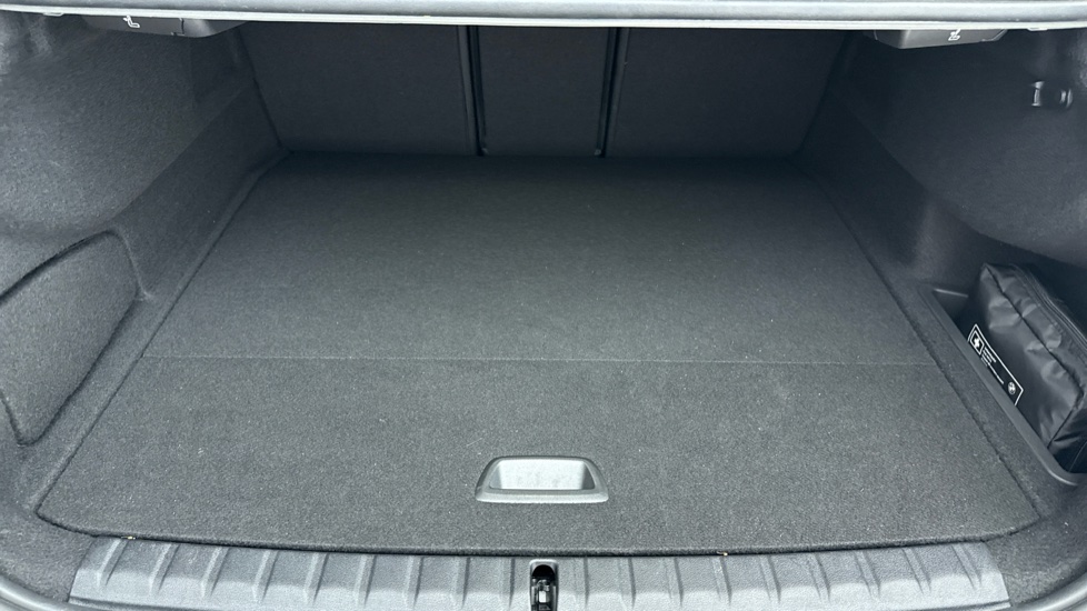 BMW 2 Series 220 M Sport 4dr Step Auto Petrol Saloon - Image 13