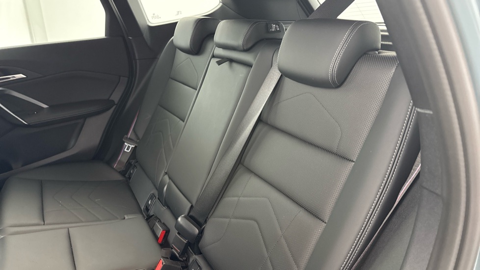 BMW iX1 150kW eDrive20 M Sport 65kWh 5dr Auto Electric Estate - Image 12