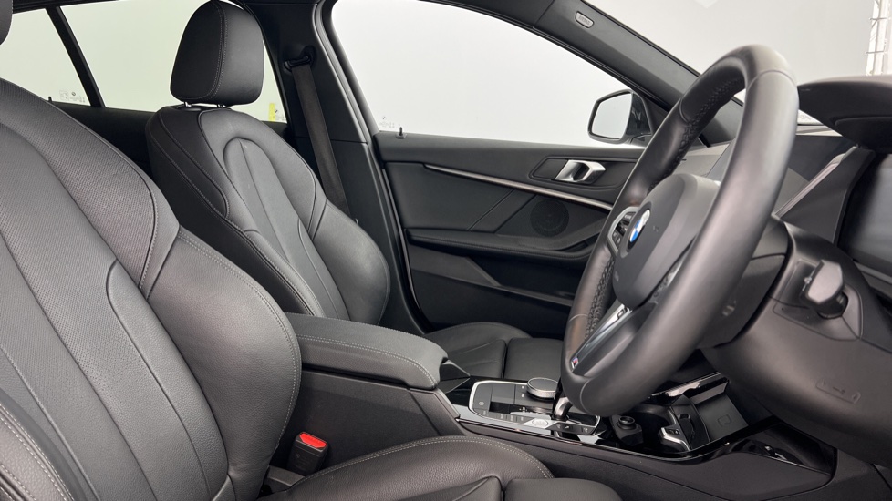 BMW 1 Series 118i [136] M Sport 5dr Step Auto [LCP] Petrol Hatchback - Image 11