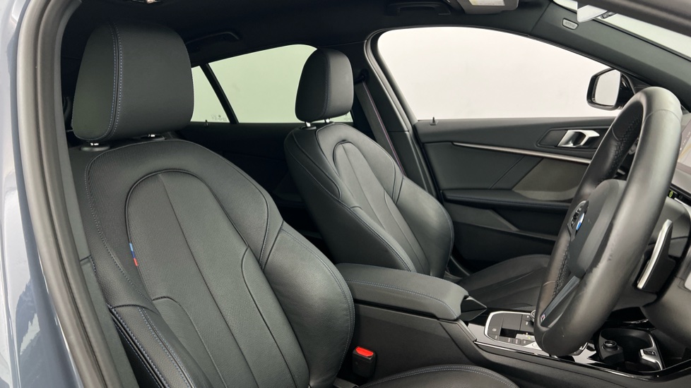 BMW 1 Series 120d M Sport 5dr Step Auto [Live Cockpit Pro] Diesel Hatchback - Image 11