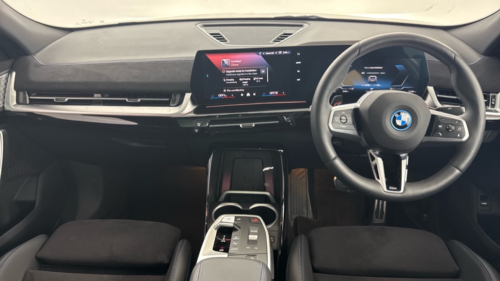 BMW iX2 230kW xDrive30 Shadow Edition 65kWh 5dr Auto Electric Hatchback - Image 4