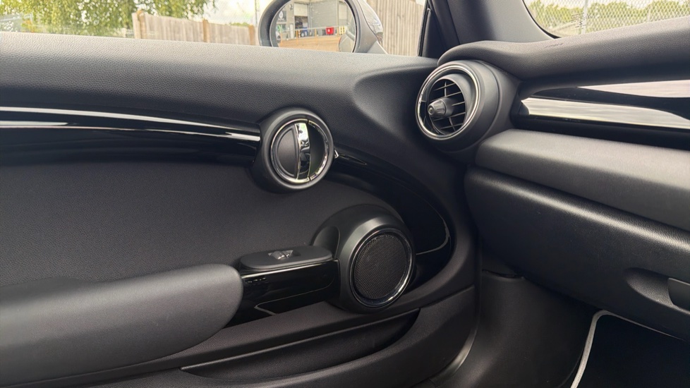 MINI Hatchback 2.0 Cooper S II 3dr Petrol Hatchback - Image 54