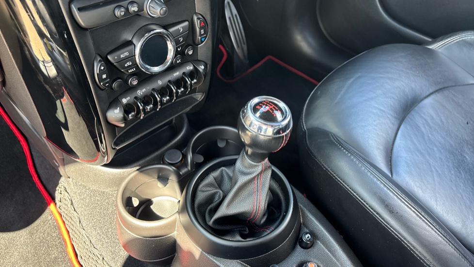 MINI Paceman 1.6 John Cooper Works ALL4 3dr Petrol Coupe - Image 13