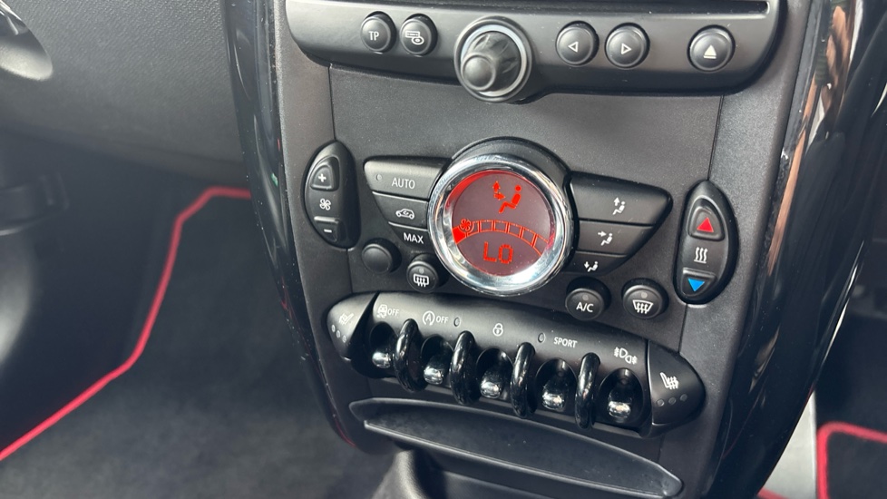 MINI Paceman 1.6 John Cooper Works ALL4 3dr Petrol Coupe - Image 45