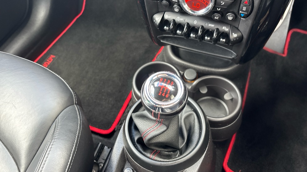 MINI Paceman 1.6 John Cooper Works ALL4 3dr Petrol Coupe - Image 47