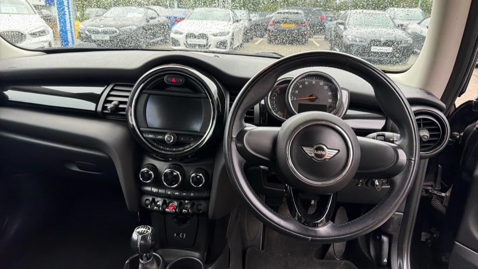 MINI Hatchback 1.5 Cooper Seven 3dr Petrol Hatchback - Image 10