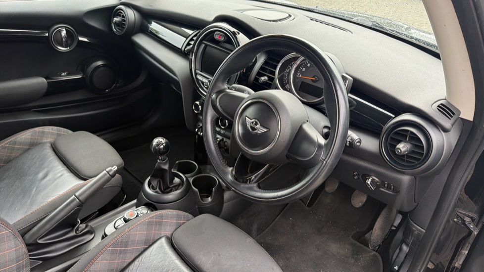 MINI Hatchback 1.5 Cooper Seven 3dr Petrol Hatchback - Image 11