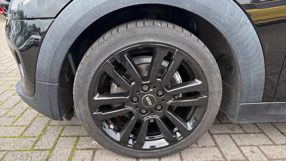 MINI Hatchback 1.5 Cooper Seven 3dr Petrol Hatchback - Image 23