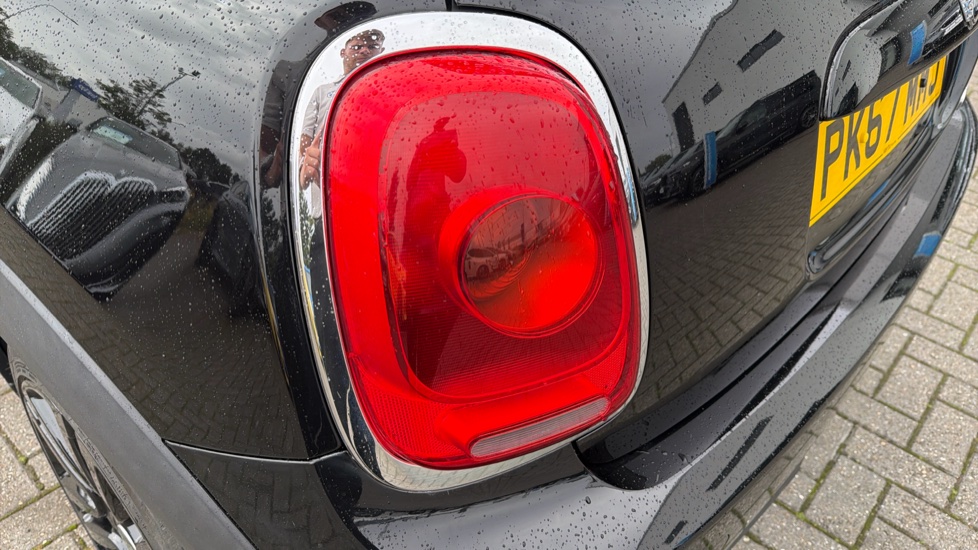 MINI Hatchback 1.5 Cooper Seven 3dr Petrol Hatchback - Image 26
