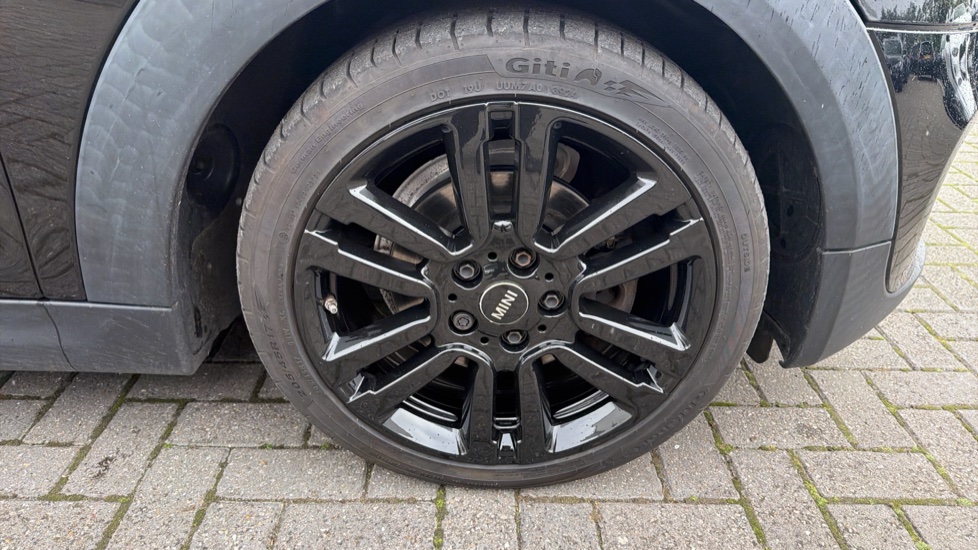 MINI Hatchback 1.5 Cooper Seven 3dr Petrol Hatchback - Image 31
