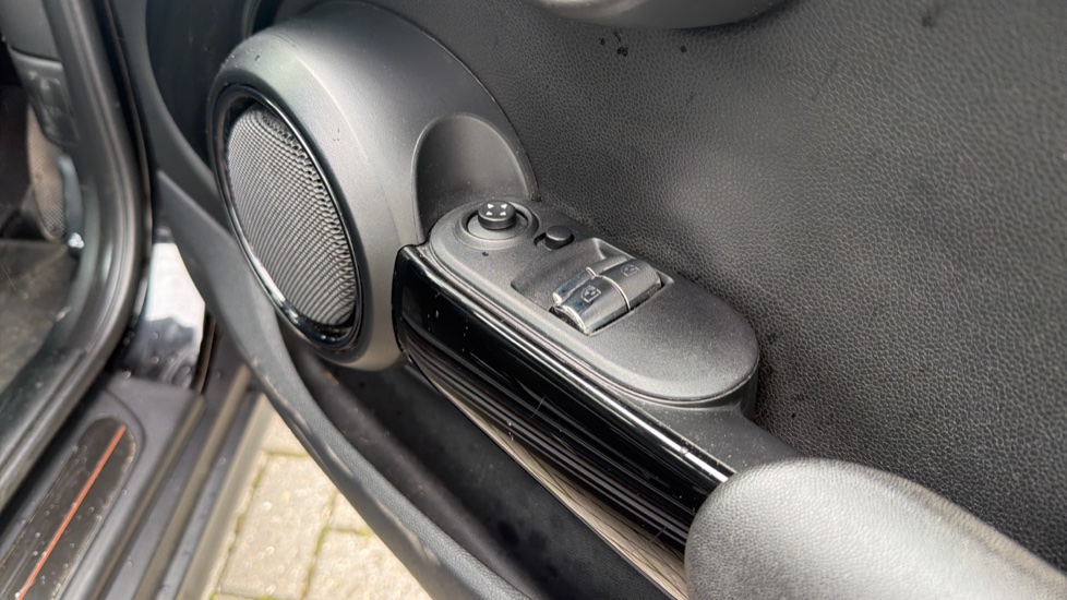 MINI Hatchback 1.5 Cooper Seven 3dr Petrol Hatchback - Image 36