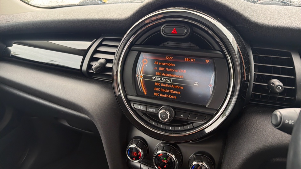 MINI Hatchback 1.5 Cooper Seven 3dr Petrol Hatchback - Image 41