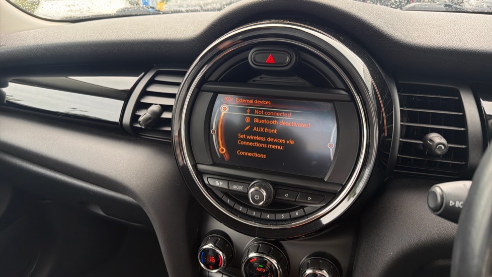MINI Hatchback 1.5 Cooper Seven 3dr Petrol Hatchback - Image 43