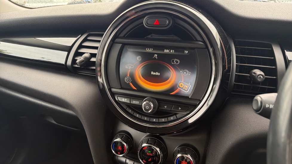 MINI Hatchback 1.5 Cooper Seven 3dr Petrol Hatchback - Image 44