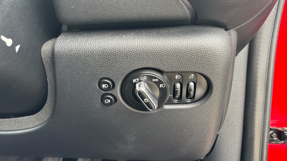 MINI Hatchback 1.2 One 3dr Petrol Hatchback - Image 36