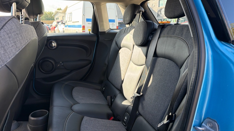 MINI Hatchback 1.5 Cooper 5dr Petrol Hatchback - Image 16