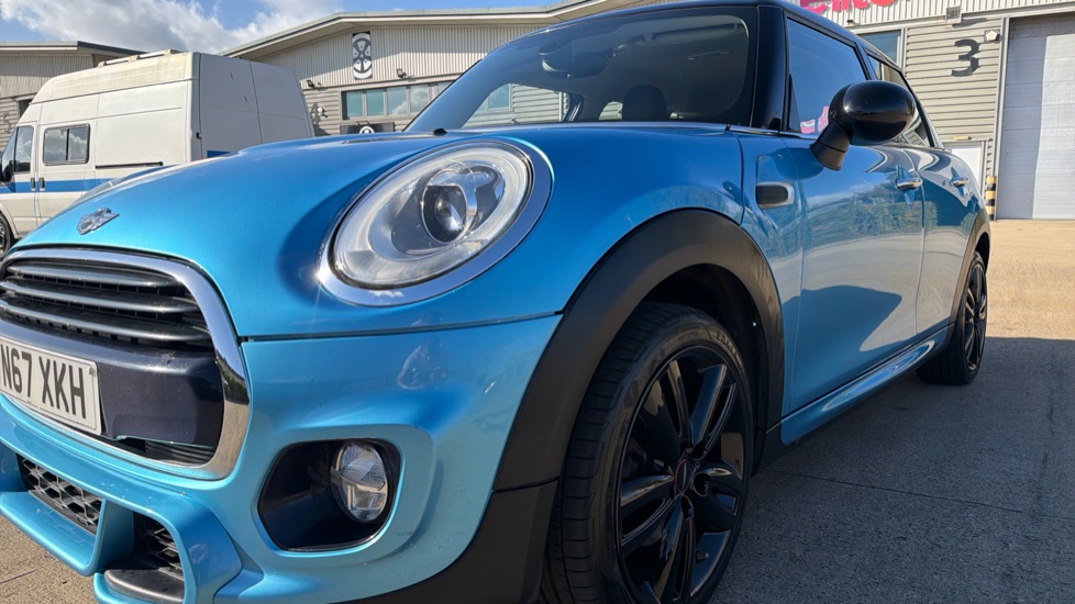 MINI Hatchback 1.5 Cooper 5dr Petrol Hatchback - Image 21