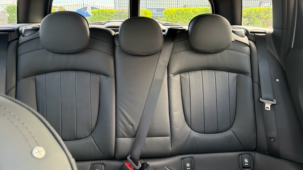 MINI Clubman 2.0 John Cooper Works ALL4 6dr Auto Petrol Estate - Image 15