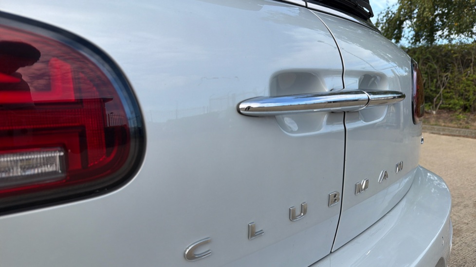 MINI Clubman 2.0 John Cooper Works ALL4 6dr Auto Petrol Estate - Image 32