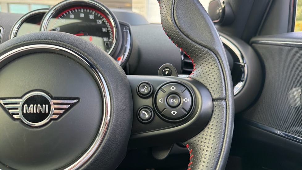 MINI Clubman 2.0 John Cooper Works ALL4 6dr Auto Petrol Estate - Image 53