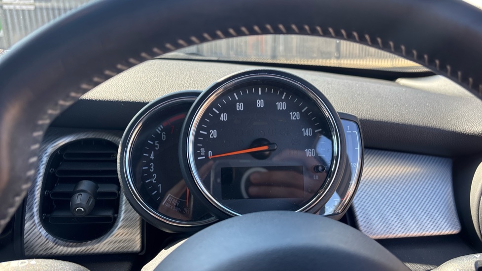 MINI Hatchback 1.5 Cooper Exclusive Premium 3dr Auto Petrol Hatchback - Image 9