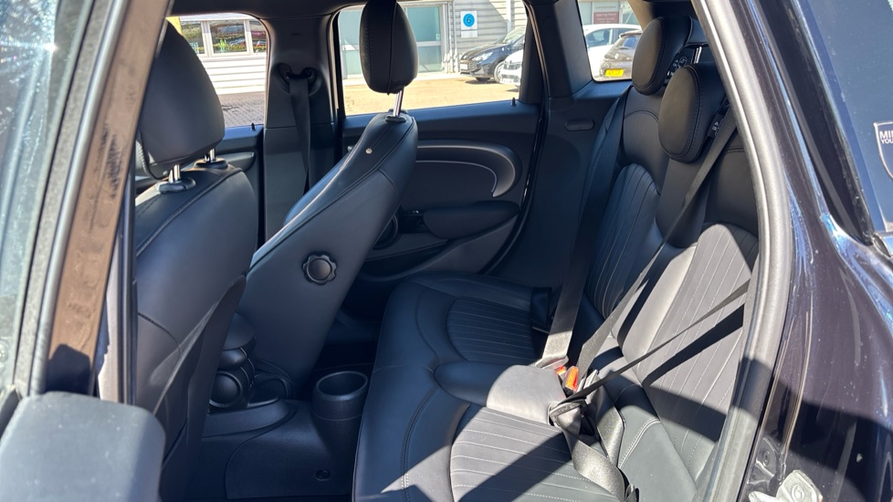 MINI Hatchback 1.5 Cooper Exclusive Premium 3dr Auto Petrol Hatchback - Image 12