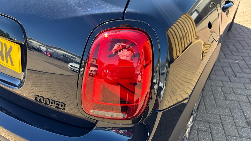 MINI Hatchback 1.5 Cooper Exclusive Premium 3dr Auto Petrol Hatchback - Image 22
